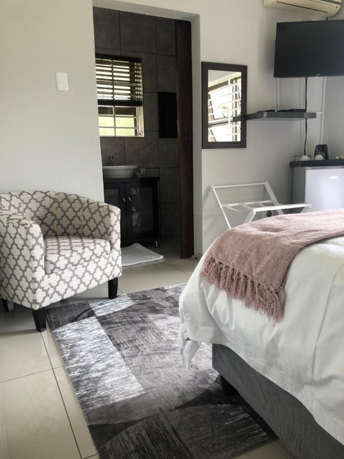 The Outlook Guest House Newcastle Buitenkant foto