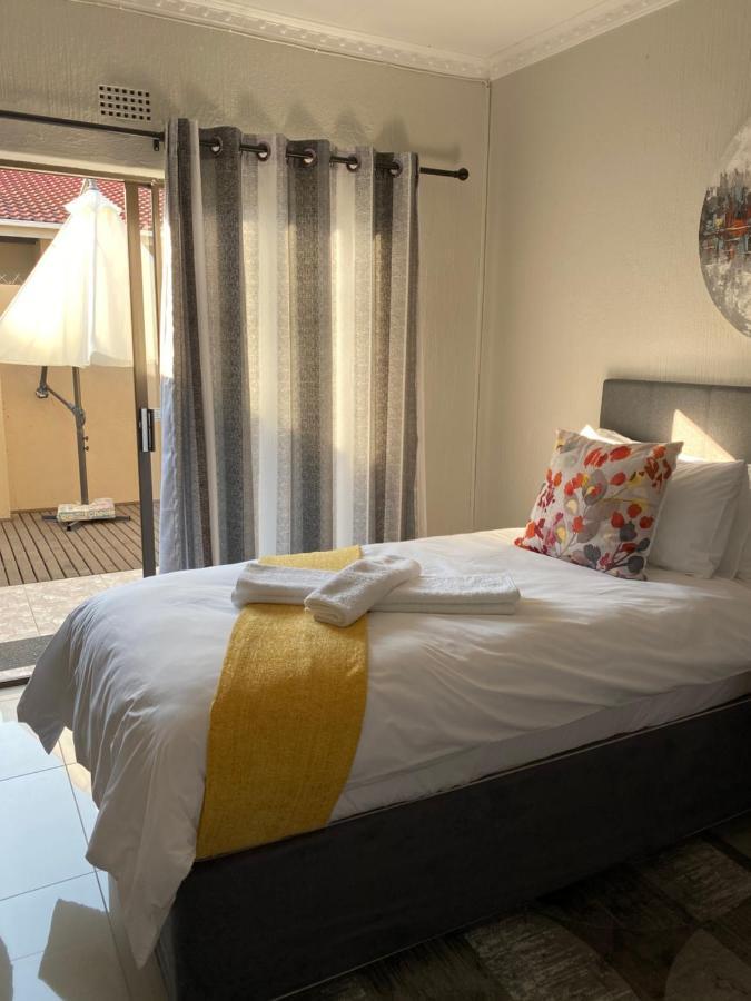 The Outlook Guest House Newcastle Buitenkant foto